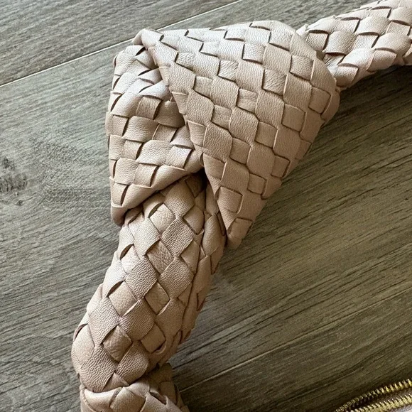 Quince taupe Woven Shoulder Bag - Picture 5 of 5